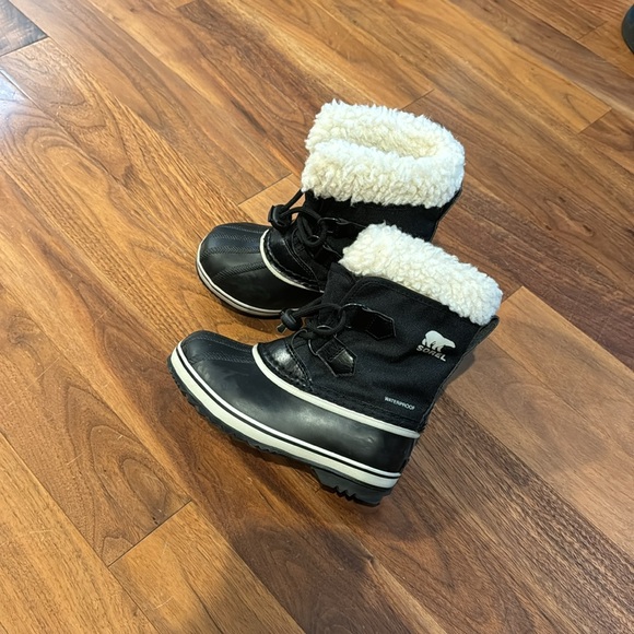 Kids Sorel Yoot Pac Nylon Waterproof Boots - Picture 5 of 6